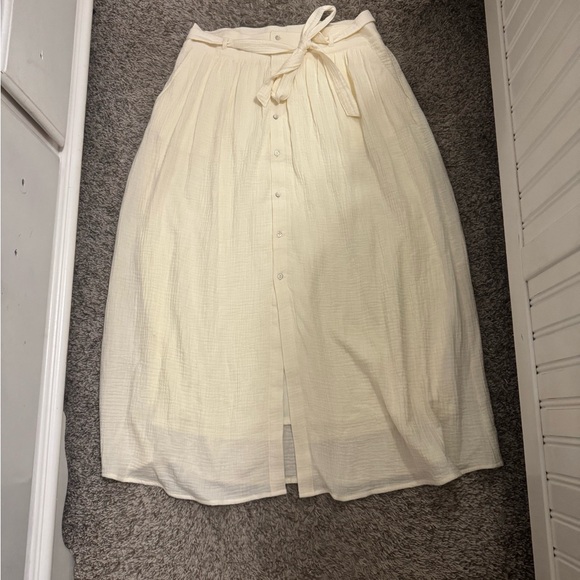 NWOT Anthropologie skirt size large - Picture 1 of 4